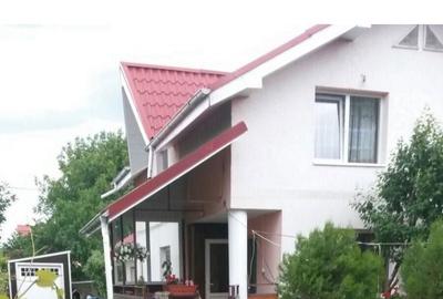 Casă cu 4 camere în Central - 7