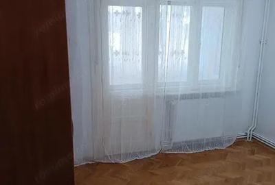 Apartament cu 4 camere semidecomandat în Complex Studențesc - 2