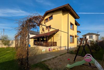 Vila spatioasa in Ciorogarla, teren 656 mp, mansarda 80 mp - 2