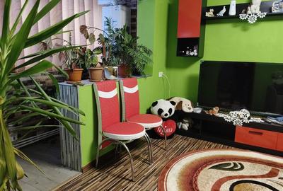 Apartament cu 4 camere nedecomandat în Viziru 1 - 3