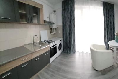 Apartament cu 3 camere semidecomandat în Central - 6