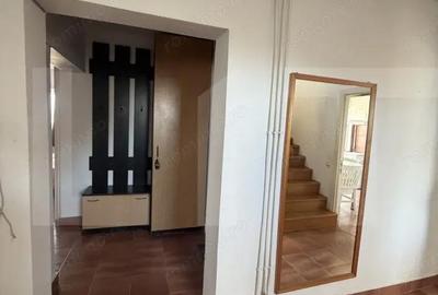 Apartament cu 4 camere semidecomandat în Intim - 10