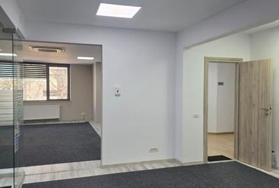 Spațiu comercial, de 80 mp, în Delfinariu - 9