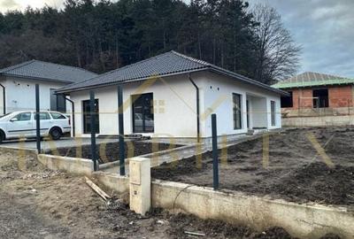 Casă cu 4 camere în Central - 3