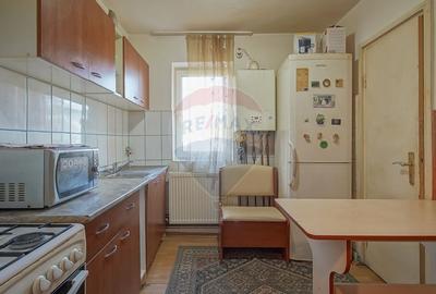 Apartament cu 4 camere, Brasov, Str. Fundaturii (aproape de aeroport) - 4