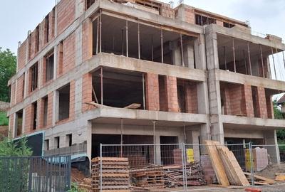 Apartament 4 camere, 97.75 mp+24 mp terasa + garaj+boxa  in vila str. Campului! - 2