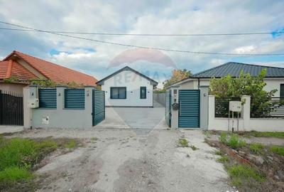 Casă cu 4 camere cu Canalizare în Oșorhei - 11