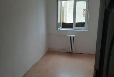 Garsonieră în Podu Roș