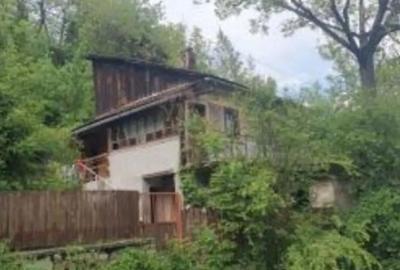 Casă cu 1 camere cu Teren 290 Mp în Petros - 9