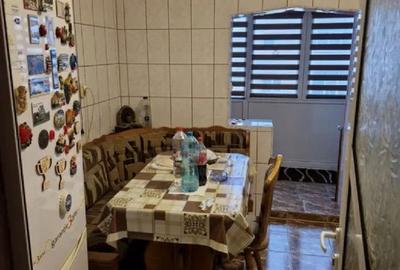 Apartament cu 3 camere decomandat în Central - 2