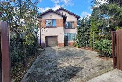 Casă cu 4 camere în Central - 3