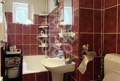 Apartament cu 3 camere semidecomandat în Nufărul - 4