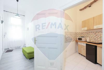 Apartament cu 2 camere de inchiriat in zona Ultracentral - 1