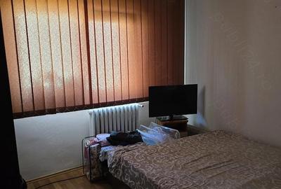Apartament cu 3 camere semidecomandat în Mărgeanului - 2
