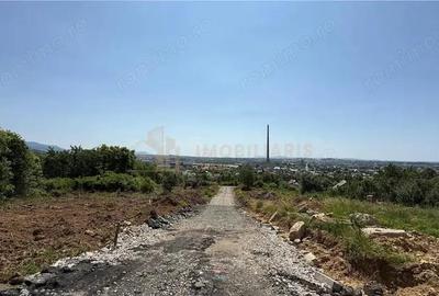 Parcele 10-15 ari teren intravilan, zona Grivitei - 8