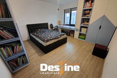 Casă cu 7 camere cu Teren 409 Mp în Valea Adâncă - 1