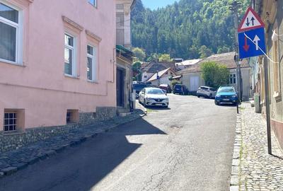 Apartament semidecomandat în Schei - 4