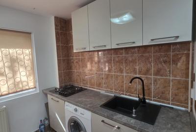 Apartament cu 3 camere semidecomandat în Central - 6