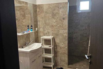 Apartament cu 4 camere decomandat în Cornișa - 3