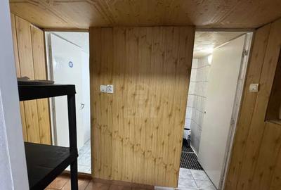 Casă cu 10 camere cu Teren 125 Mp în Lupeni - 4