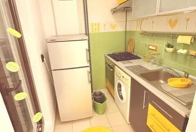 Garsoniera zona Panduri metrou Academia Militara - 4