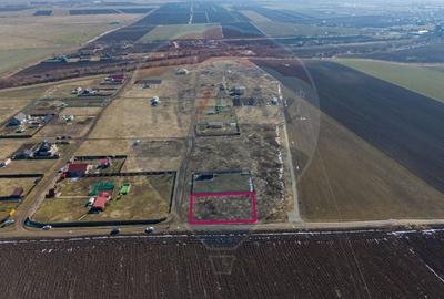 Teren Construcții intravilan de 1007 mp, în Hălchiu - 1