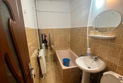 Garsoniera de inchiriat, zona Doi Voievozi, Radauti - 8