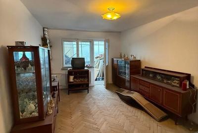 Apartament cu 3 camere decomandat în Calea București - 2