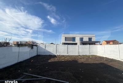 Casă cu 3 camere cu Teren 400 Mp în Central - 2