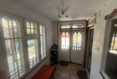 Casă cu Teren 690 Mp în Central