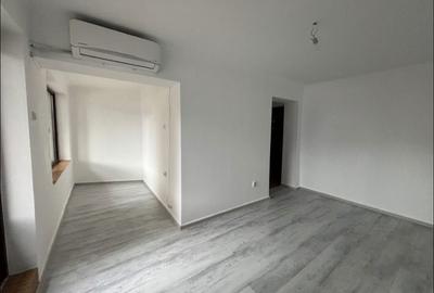 Spațiu comercial, de 29 mp, în Central - 1