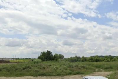 Teren de 25000 mp, în Central - 2