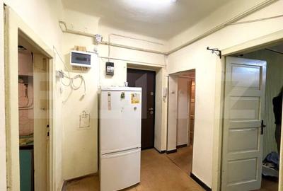 Apartament 2 camere, decomandat, 52 mp, renovabil, zona The Office Apartament 2 camere, decomandat, 52 mp, renovabil, zona The Office - 9