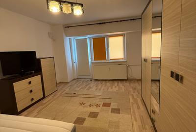Garsonieră decomandată, mobilată în Vitan Mall - 52