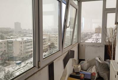 Malu Rosu ,se vine apartament cu trei camere ,pret  83000 euro - 5