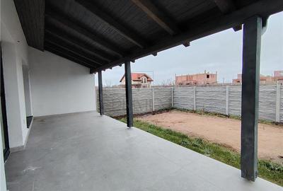 Duplex cu 3 camere cu Canalizare în Moșnița Veche - 12