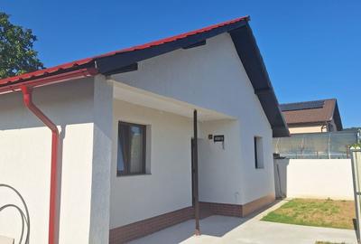 Casă cu 3 camere cu Teren 300 Mp în Șișești - 5