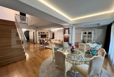 Apartament cu 5 camere decomandat în Central - 18