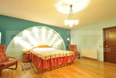 Casă cu 10 camere cu Teren 363 Mp în Democrației - 7