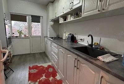 Apartament cu 4 camere decomandat în Horia - 3