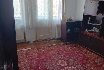 Garsonieră decomandată în Micro 3