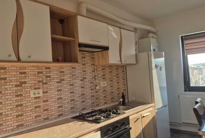 Apartament cu 2 camere decomandat în Central - 3
