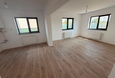 Casă cu 4 camere cu Teren 350 Mp în Balotești