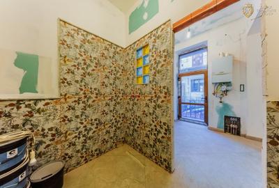 Apartament cu 4 camere semidecomandat în Central - 2