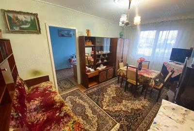 Apartament cu 3 camere semidecomandat în Central - 2