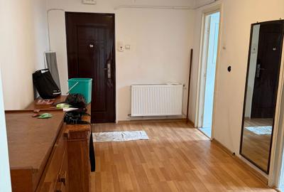 Garsonieră decomandată în Central - 7