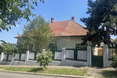 Apartament 2 camere de vanzare in Andrei Muresanu, gradin...