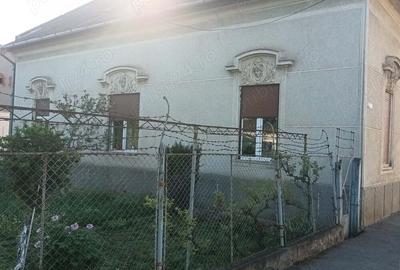 Casa de vanzare, str. Margaretelor - 3