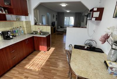 Apartament cu 4 camere decomandat în Turda - 14
