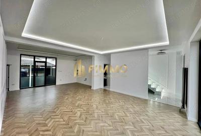 Casă cu Canalizare în Ipotești